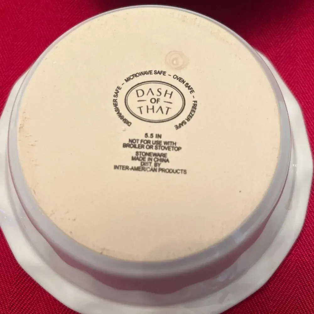 Small casserole white bowls set